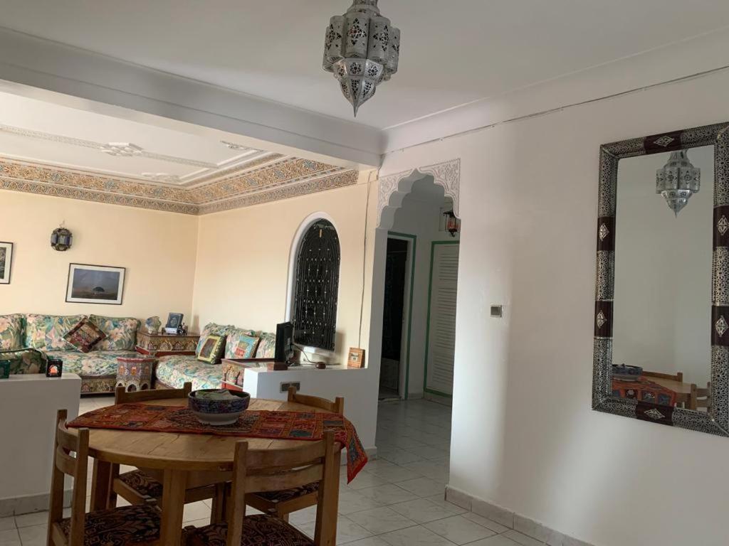 Appartement Perle Rare Au Centre De Marrakech Marrakesch Exterior foto